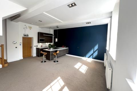 2 bedroom flat for sale, The Oval, Stafford