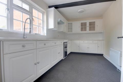 undefined, St. Thomas Street, Lymington