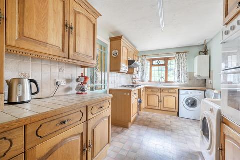 4 bedroom detached bungalow for sale, Coronation Road, Yateley GU46