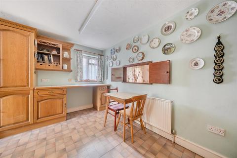 4 bedroom detached bungalow for sale, Coronation Road, Yateley GU46
