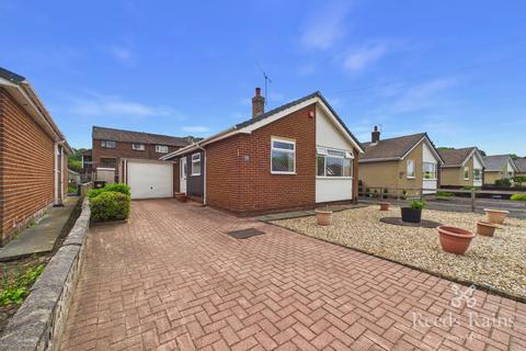 2 bedroom bungalow for sale, Fenay Lea Drive, Huddersfield HD5