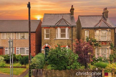 Churchgate Road, Cheshunt,Hertfordshire, EN8 9EL