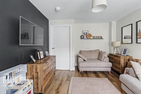 3 bedroom terraced house for sale, Imperial Close, Mosborough