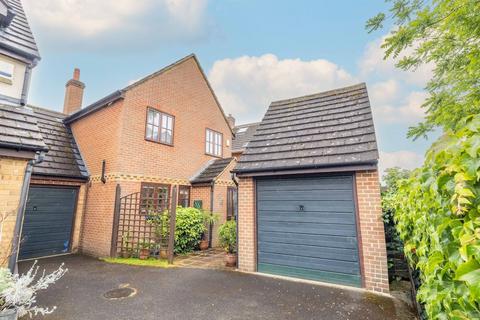 Parkside Walk, Slough SL1