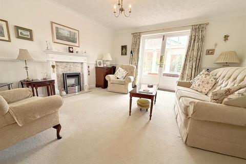 4 bedroom detached house for sale, Lime Grove, Bottesford