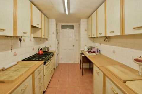 3 bedroom bungalow for sale, Leonard Road, Greatstone, New Romney, Kent, TN28