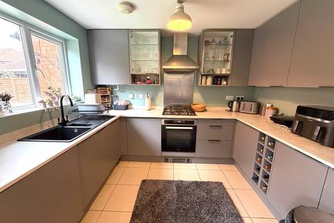 4 bedroom detached house for sale, Sharpham Road, Glastonbury