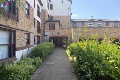Priory Road, Dartford, Kent, DA1