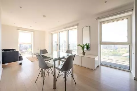 2 bedroom flat for sale,