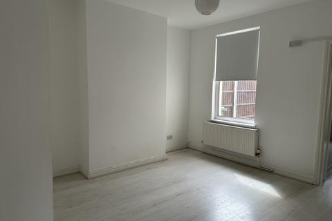 2 bedroom terraced house to rent, Priory Road, Gloucester GL1