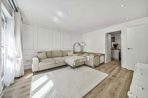Abbeyfields Close, London NW10