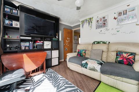 2 bedroom detached bungalow for sale, Woodcutters Way, Lakenheath, Brandon