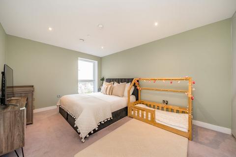 1 bedroom flat for sale, Hermitage Lane, London NW2