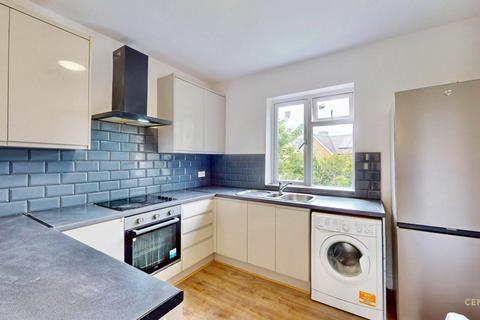 2 bedroom maisonette to rent, Upper Sutton Lane, HOUNSLOW TW5