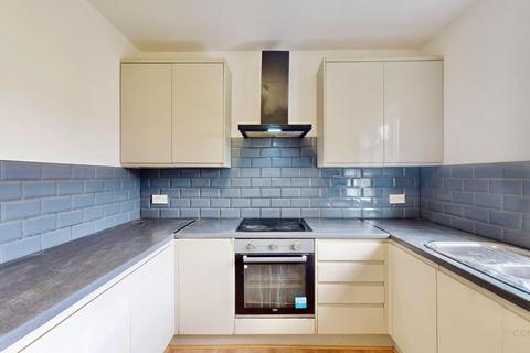 2 bedroom maisonette to rent, Upper Sutton Lane, HOUNSLOW TW5