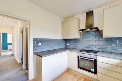 2 bedroom maisonette to rent, Upper Sutton Lane, HOUNSLOW TW5