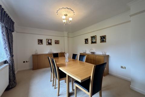5 bedroom detached house for sale, Royal Oak Court, Llandybie, Ammanford, Carmarthenshire.