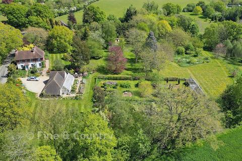 4 bedroom detached house for sale, Swan Lane, Sellindge, Ashford, Kent