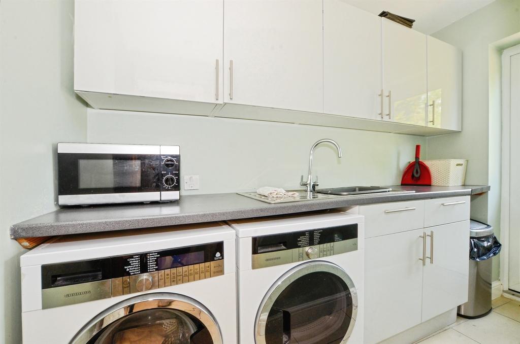 Utility room, utility