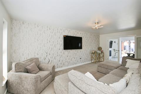 4 bedroom detached house for sale, Coriander Drive, Hampton Vale, PETERBOROUGH