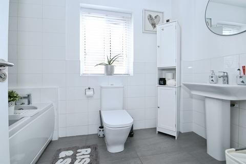4 bedroom detached house for sale, Coriander Drive, Hampton Vale, PETERBOROUGH