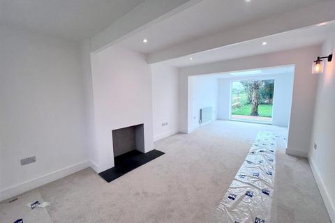 3 bedroom semi-detached house for sale, Southlands Road, Denham
