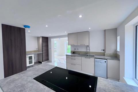 3 bedroom semi-detached house for sale, Southlands Road, Denham