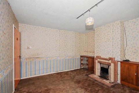 3 bedroom semi-detached house for sale, 37 Stratton Way, Biggleswade, Bedfordshire, SG18 0NS