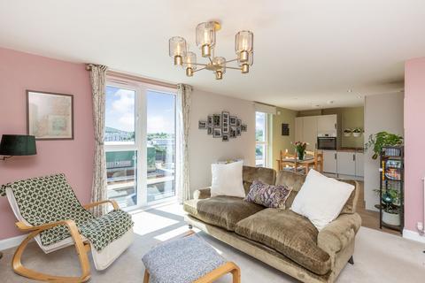 2 bedroom flat for sale, 2/8 Cunningham Square, Portobello, Edinburgh, EH15 1BF