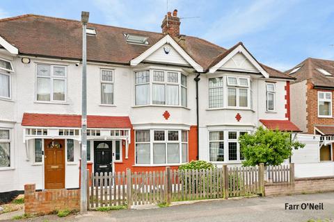 Chestnut Avenue, Buckhurst Hill, IG9