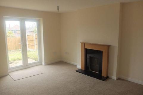 2 bedroom bungalow to rent, The Croft, Shirebrook, Mansfield, Derbyshire, NG20