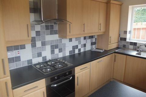 2 bedroom bungalow to rent, The Croft, Shirebrook, Mansfield, Derbyshire, NG20