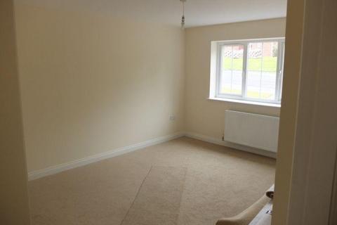 2 bedroom bungalow to rent, The Croft, Shirebrook, Mansfield, Derbyshire, NG20