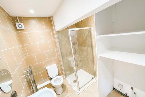 Studio to rent, Anerley Road, Westcliff-on-Sea, Essex, SS0 7HJ, UK