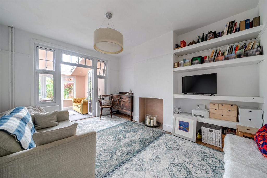 Balmore Drive, Caversham, Reading - More