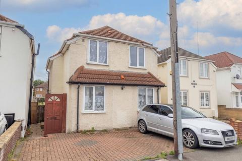 4 bedroom detached house for sale, St Pauls Avenue, Slough SL2