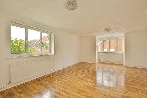 3 bedroom bungalow for sale, Pembroke Mews, New Romney, Kent, TN28