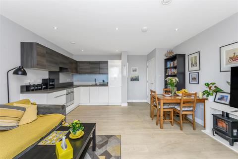 1 bedroom apartment for sale, 204 Hoe Street, Walthamstow