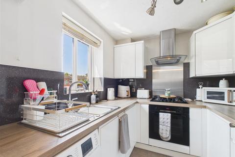 2 bedroom house for sale, Talisman Street, Hitchin SG4