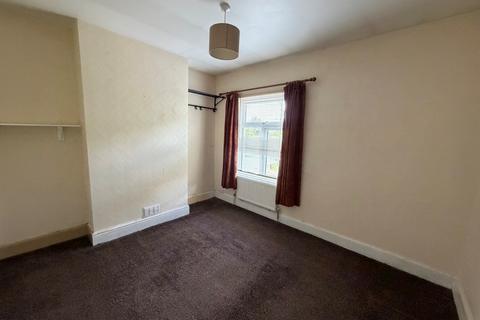2 bedroom terraced house to rent, Burton Road, Swadlincote, DE11