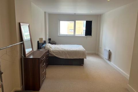 2 bedroom flat to rent, Trawler Road, SWANSEA, SA1