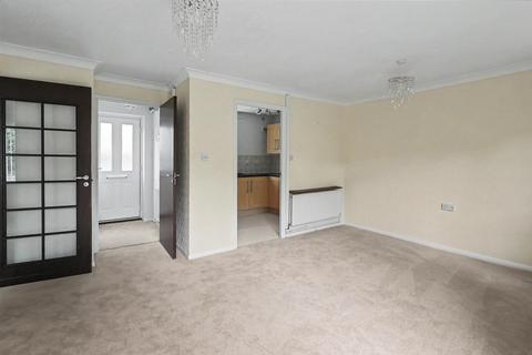 2 bedroom terraced bungalow for sale, Honeysuckle Close, Nottingham