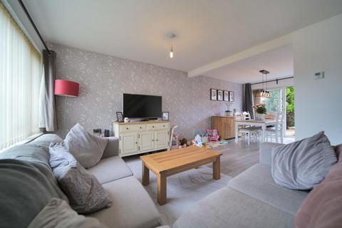 3 bedroom terraced house for sale, Vincent Close, Melksham SN12