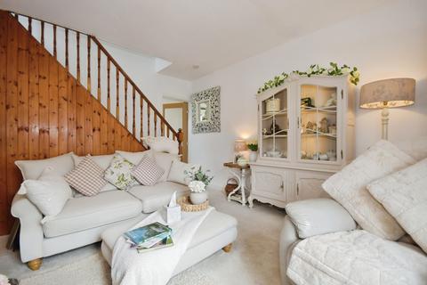 3 bedroom end of terrace house for sale, Holmfield, Buxton, Derbyshire, SK17