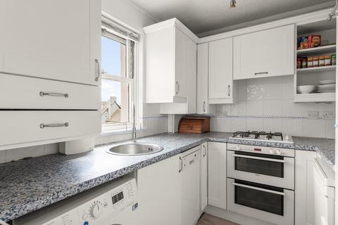 2 bedroom retirement property for sale, Inverallan Court, Bridge Of Allan, FK9