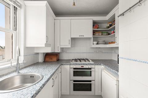 2 bedroom retirement property for sale, Inverallan Court, Bridge Of Allan, FK9