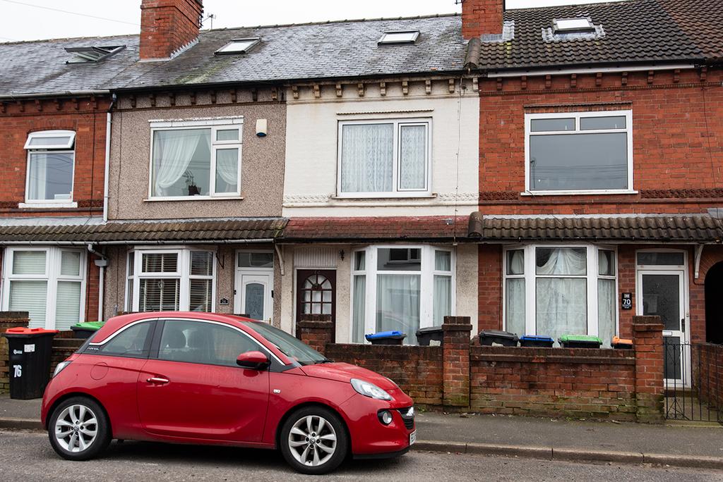 2 bedroom terraced house for sale