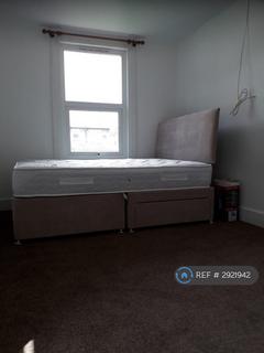 1 bedroom flat to rent, Talbot Road, London, E7
