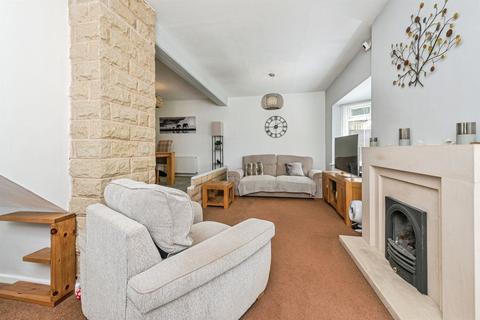 4 bedroom detached house for sale, Longlands Bank, Thongsbridge, HOLMFIRTH