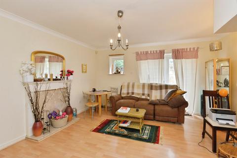 3 bedroom terraced house for sale, Maybach Court, Shenley Lodge, Milton Keynes